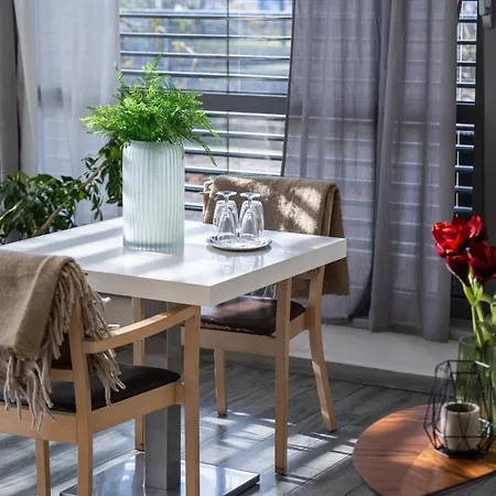 Bed & Breakfast Atelier Lanna 3*